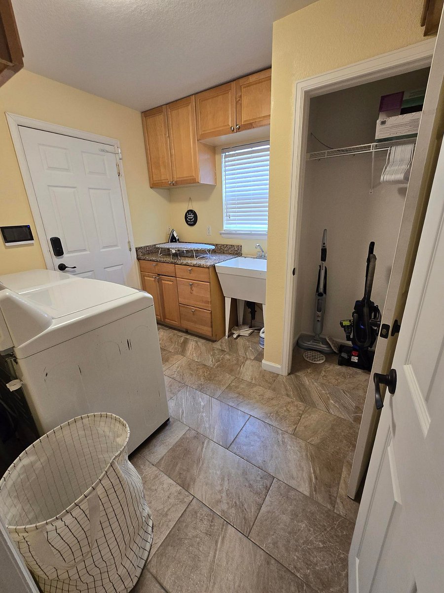 Furnished Finder property 997342_1 photo 25