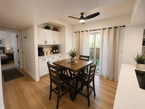 Furnished Finder property 997400_1 photo 11