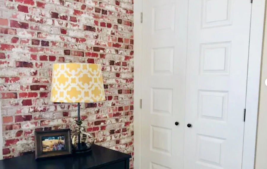 Guest room main floor
