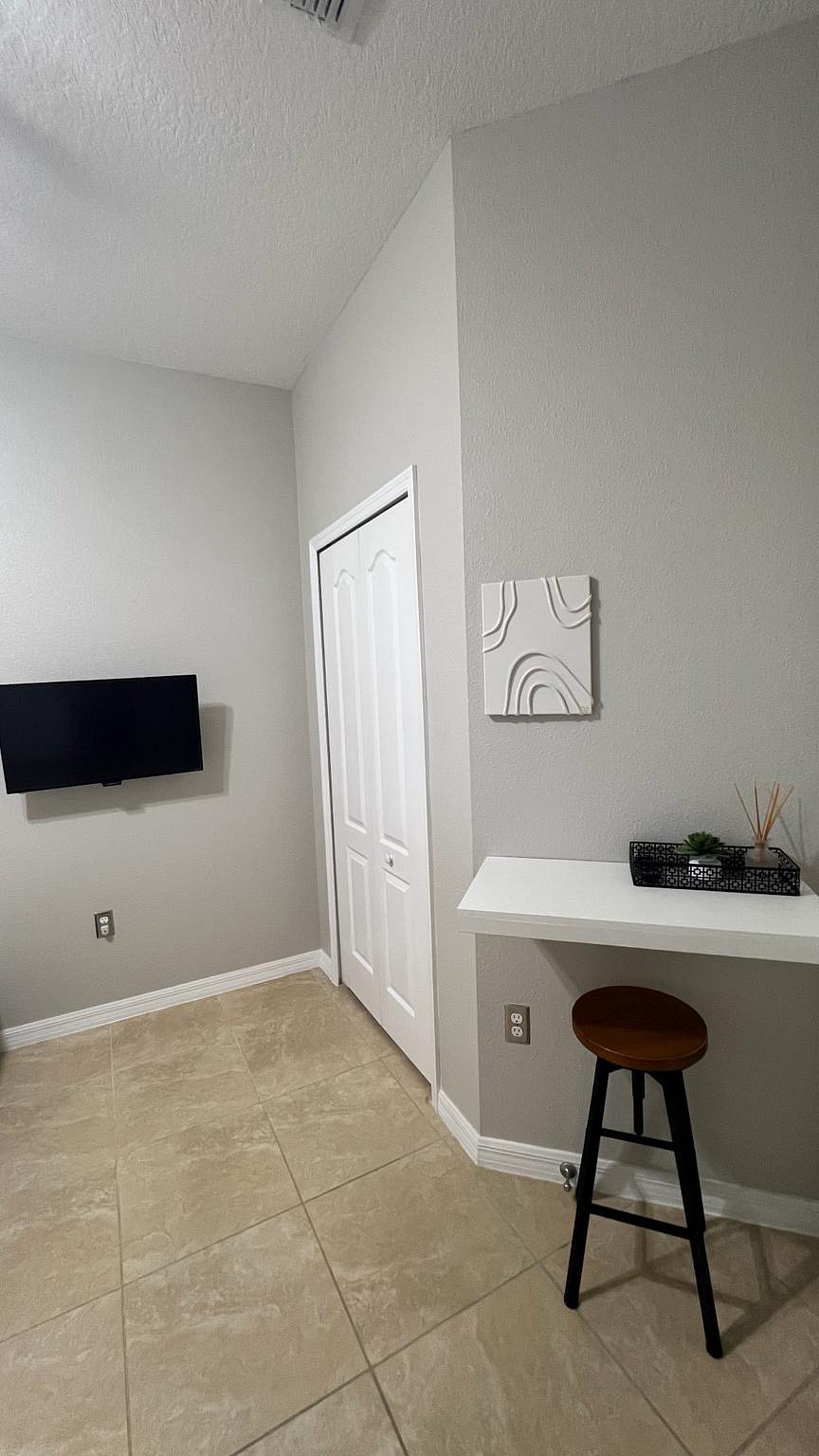 Furnished Finder property 997482_1 photo 9
