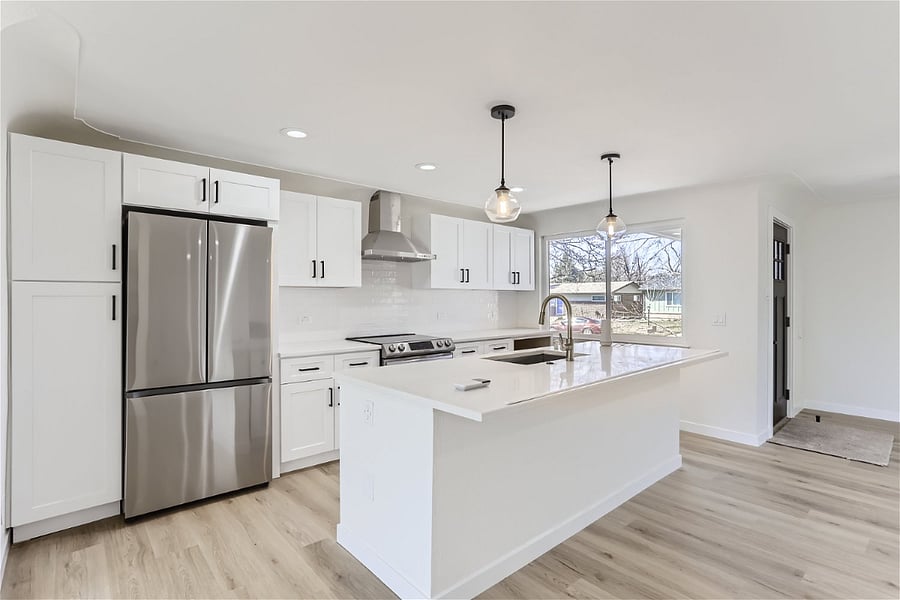 Beautiful Kitchen - Can just see the front door - right side of photo (dark brown)