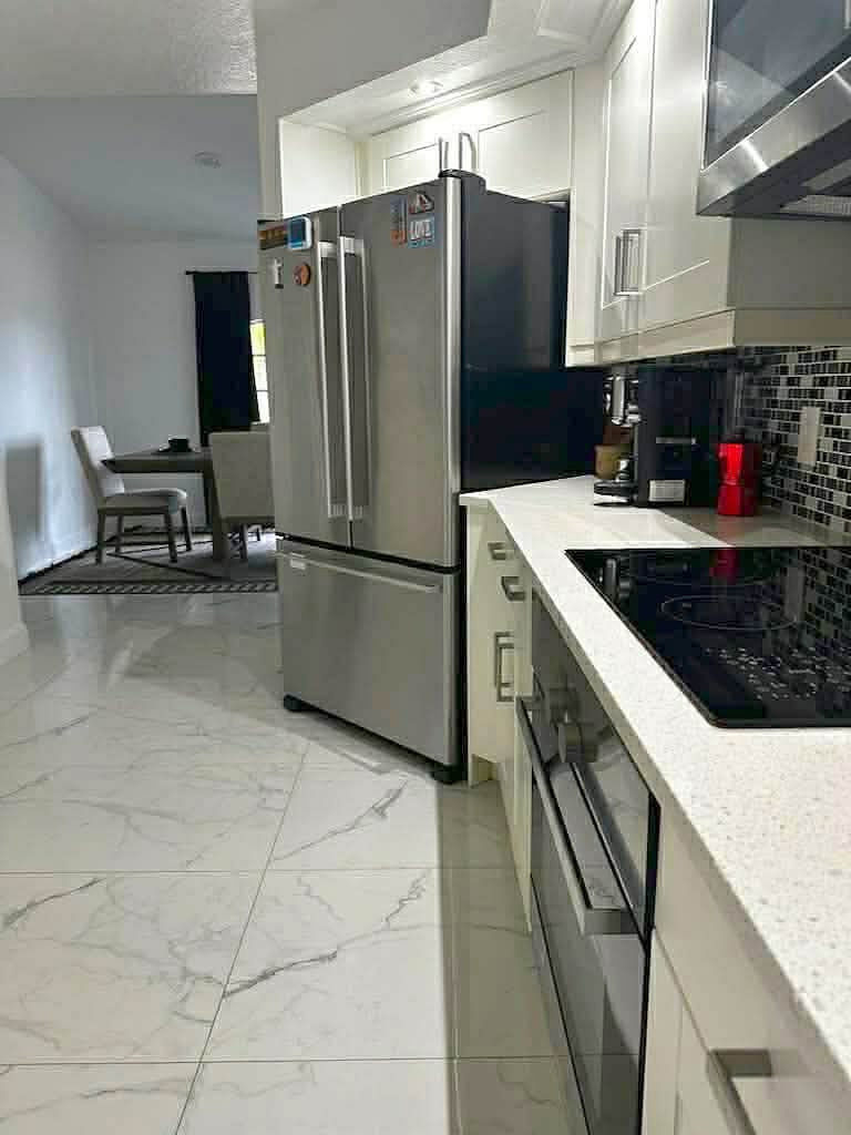 Furnished Finder property 997486_1 photo 31