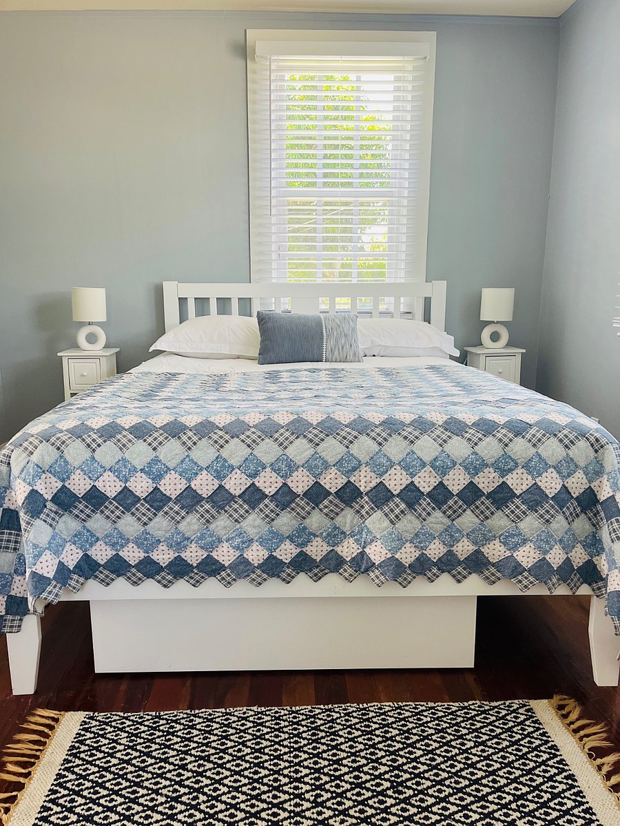 Queen bed