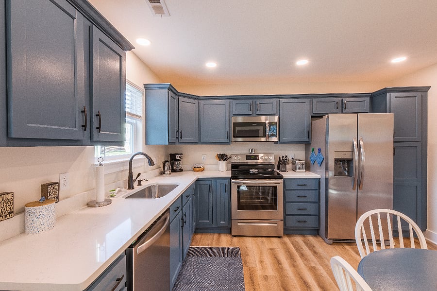 Fully-equipped kitchen with all of the appliances and dishes you could possibly need.