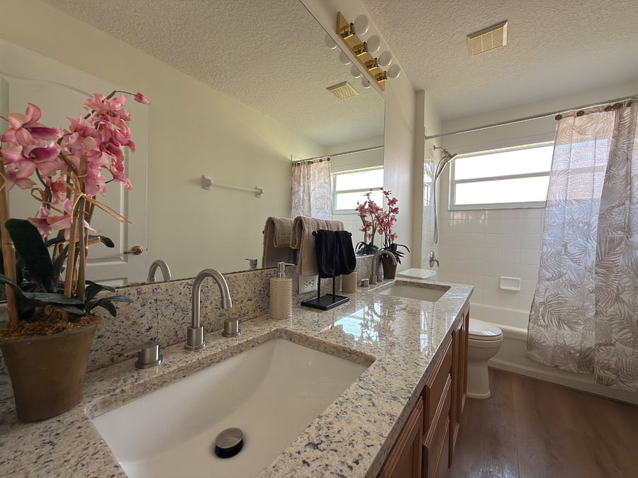 Furnished Finder property 997599_1 photo 15