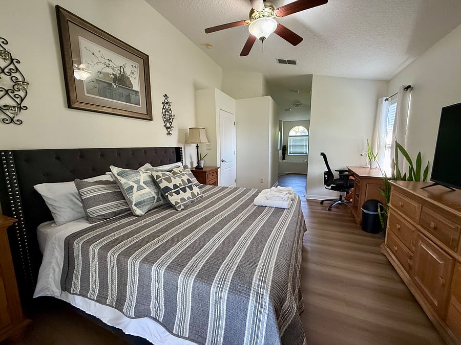 Furnished Finder property 997599_1 photo 10