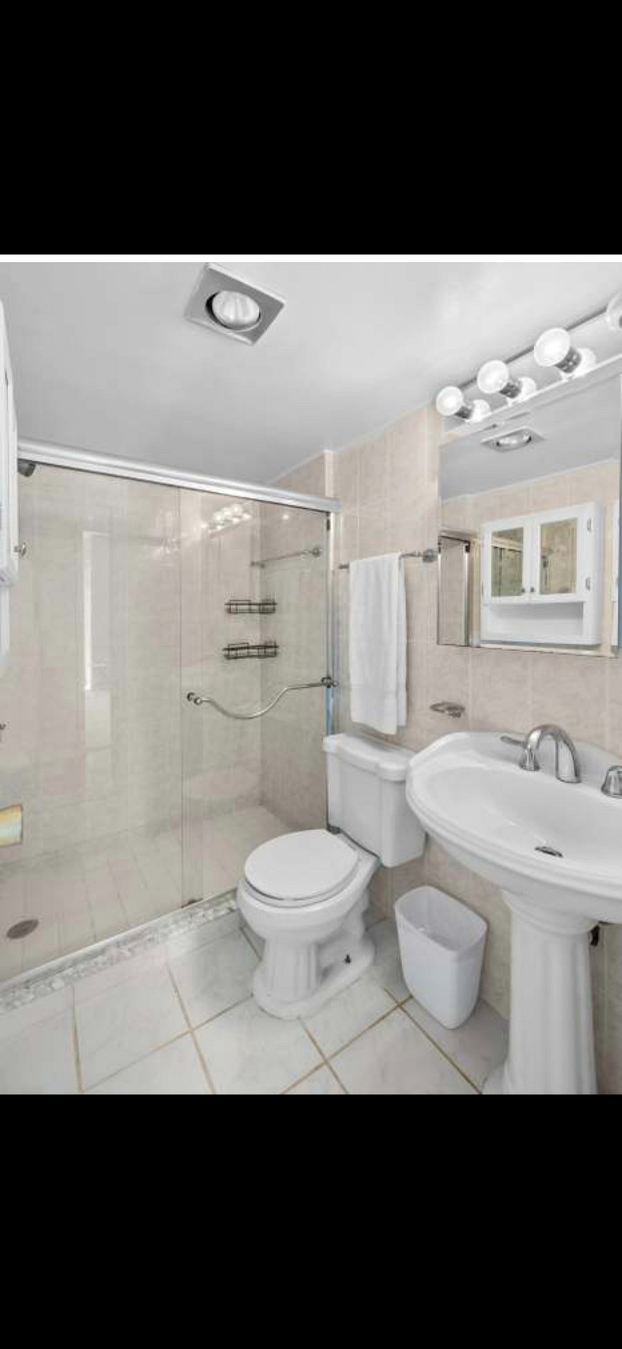 Furnished Finder property 997637_1 photo 3