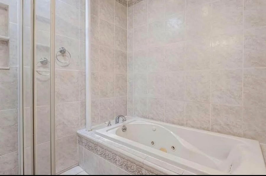 Furnished Finder property 997700_1 photo 3