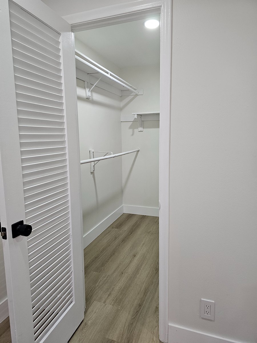Furnished Finder property 997720_1 photo 7