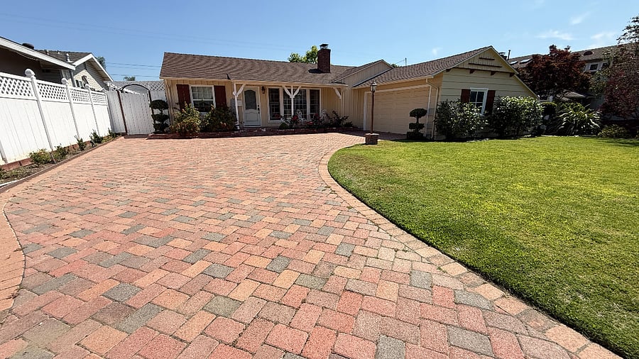 Front view of property