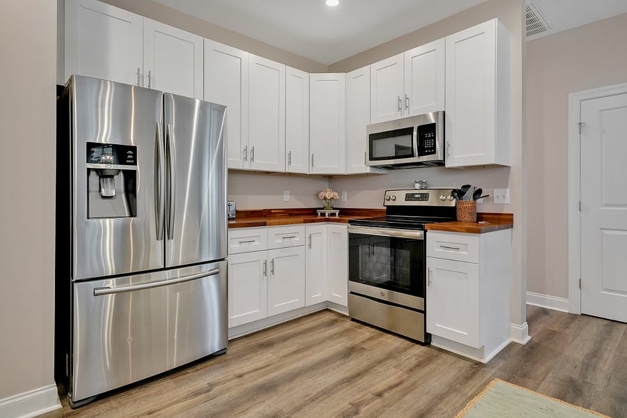 Refrigerator / Freezer - counter and cabinets