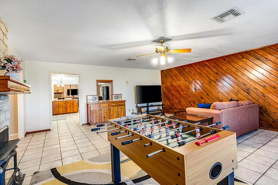 Game Room C