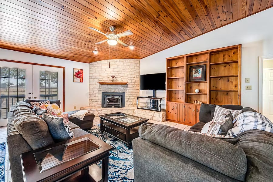 Living space 1 B