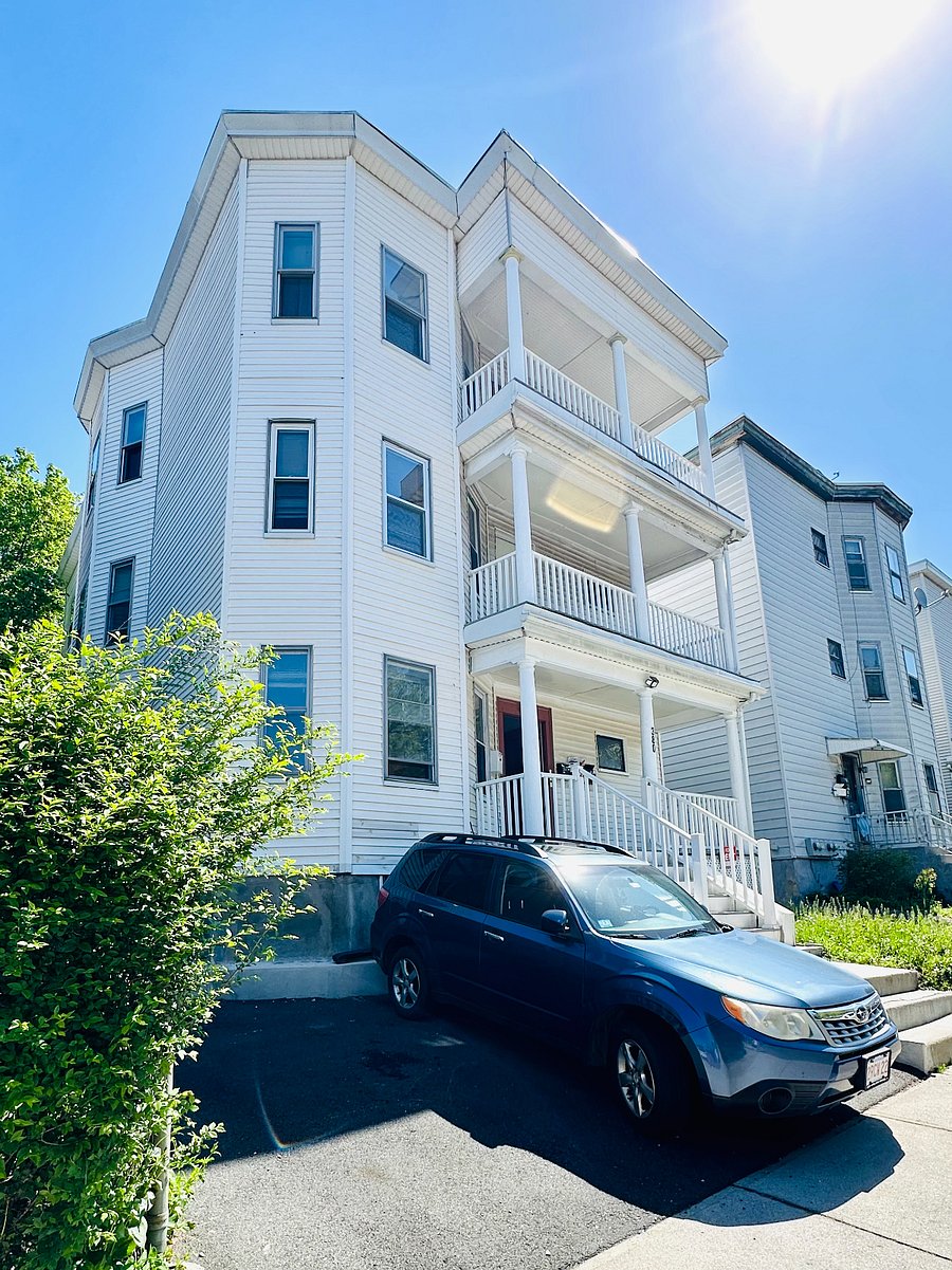 Exterior, off street parking