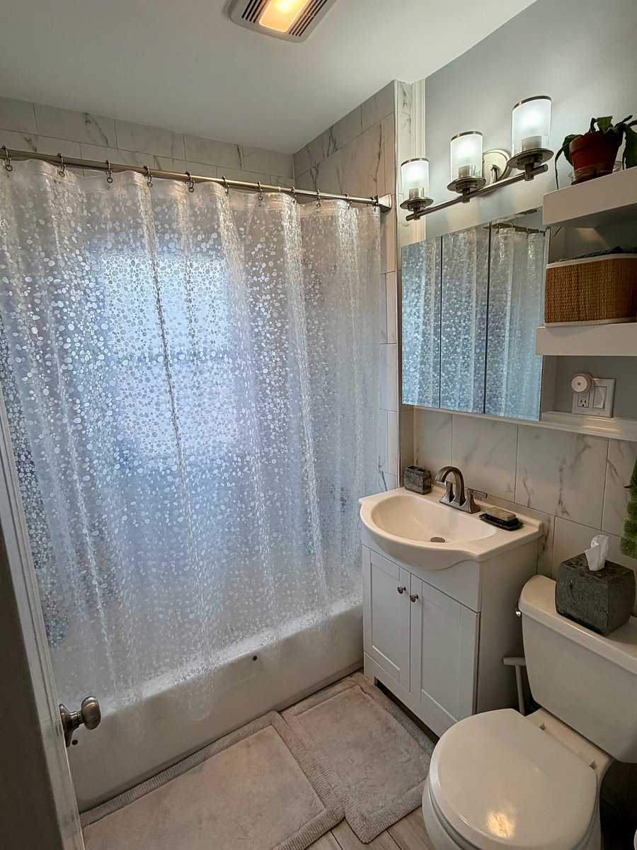 Furnished Finder property 998011_1 photo 7