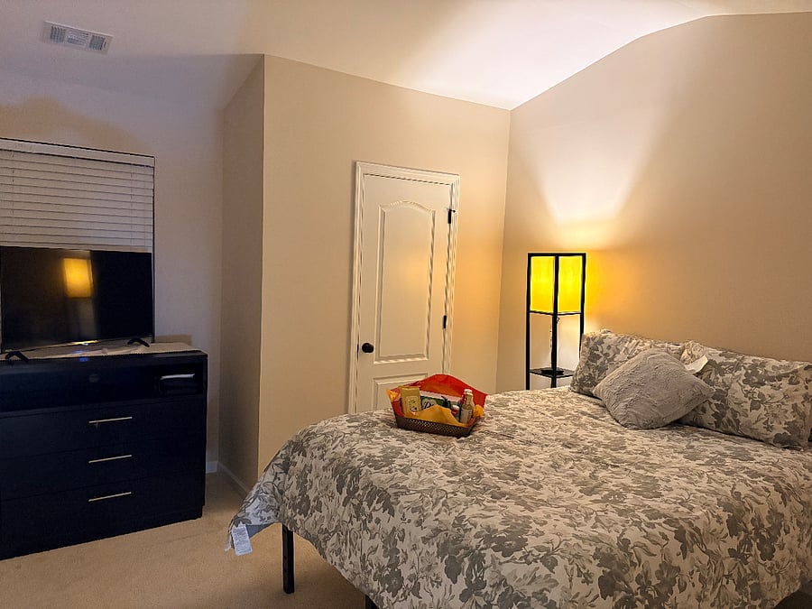 Furnished Finder property 998021_1 photo 9
