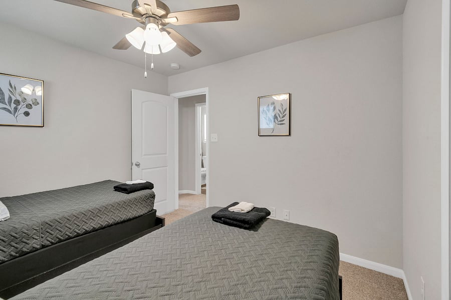 Furnished Finder property 998023_1 photo 19