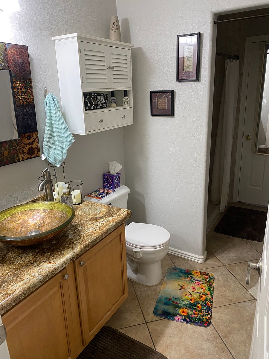 Guest bathroom