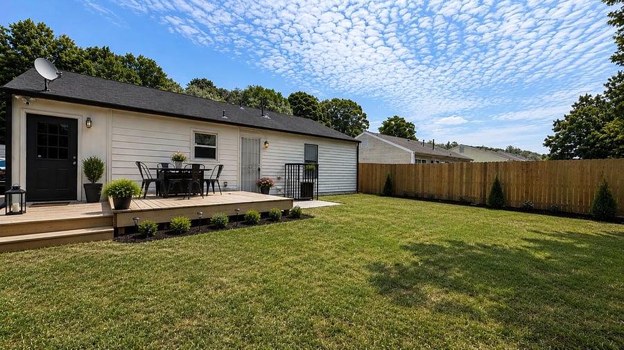 Backyard / Deck