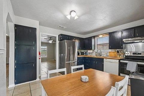 Furnished Finder property 998171_1 photo 7