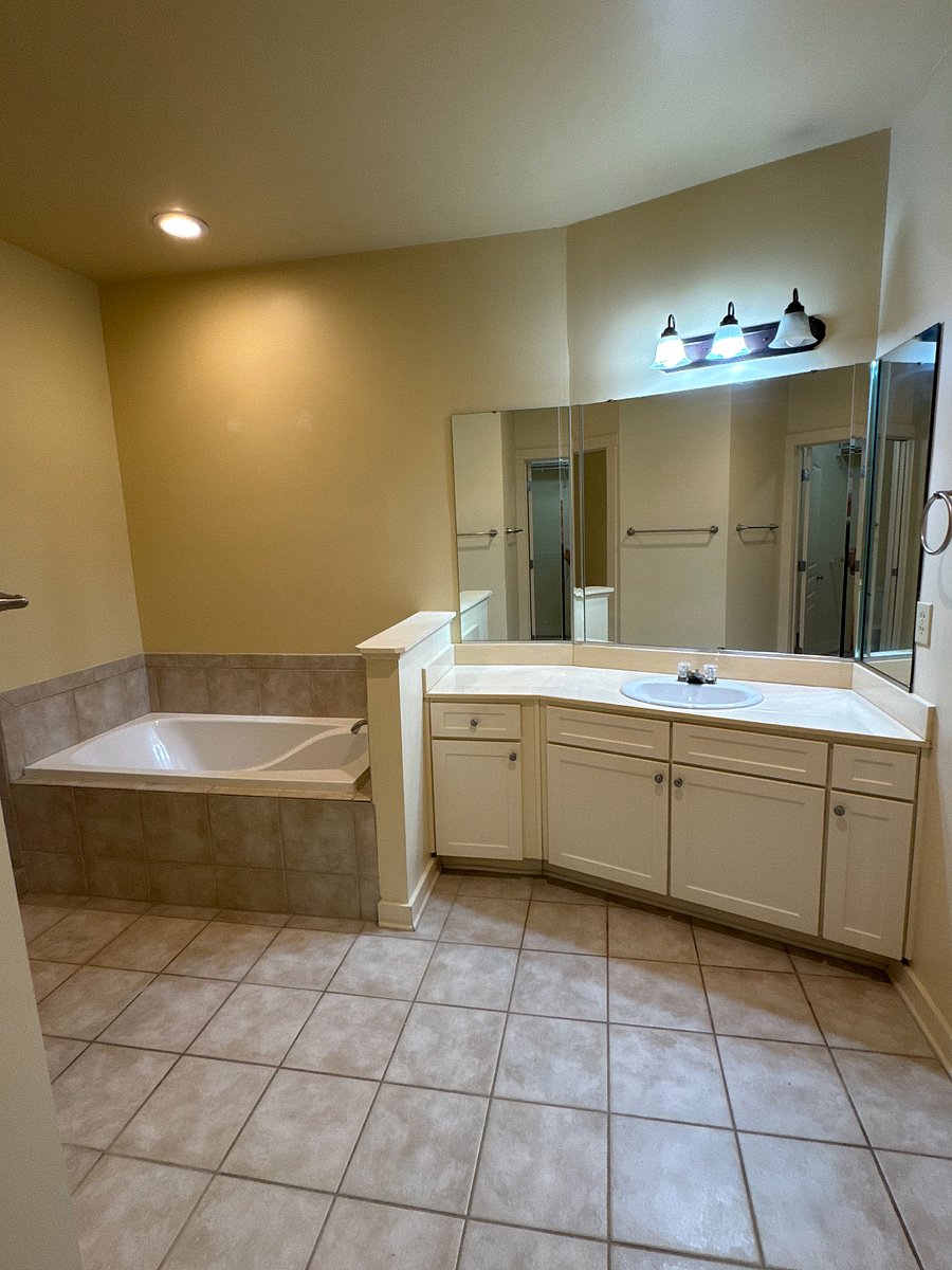 Furnished Finder property 998183_1 photo 15