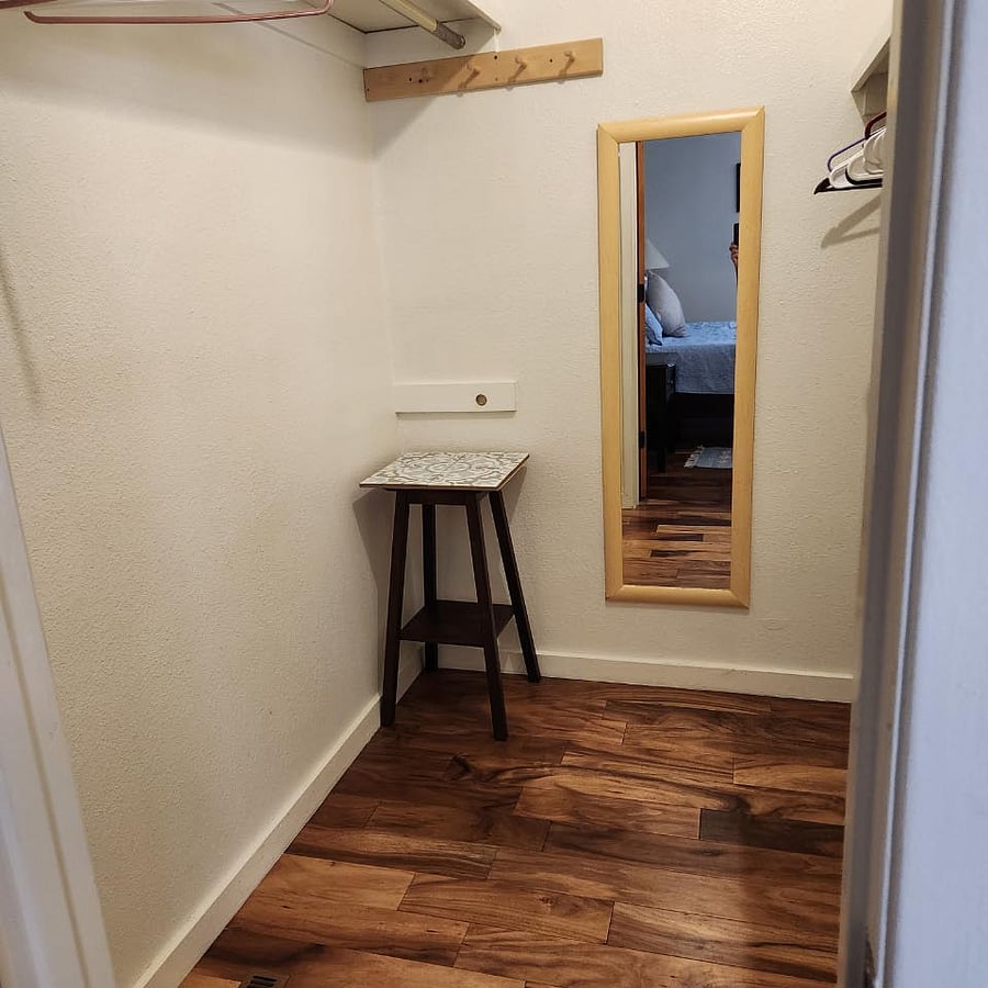 Mstr BR Closet