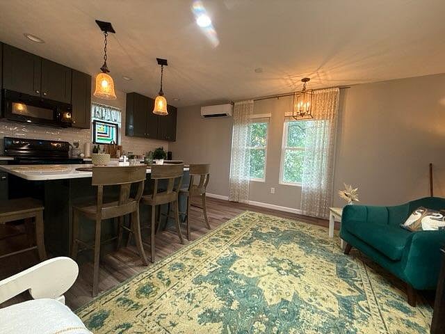 Furnished Finder property 998250_1 photo 9