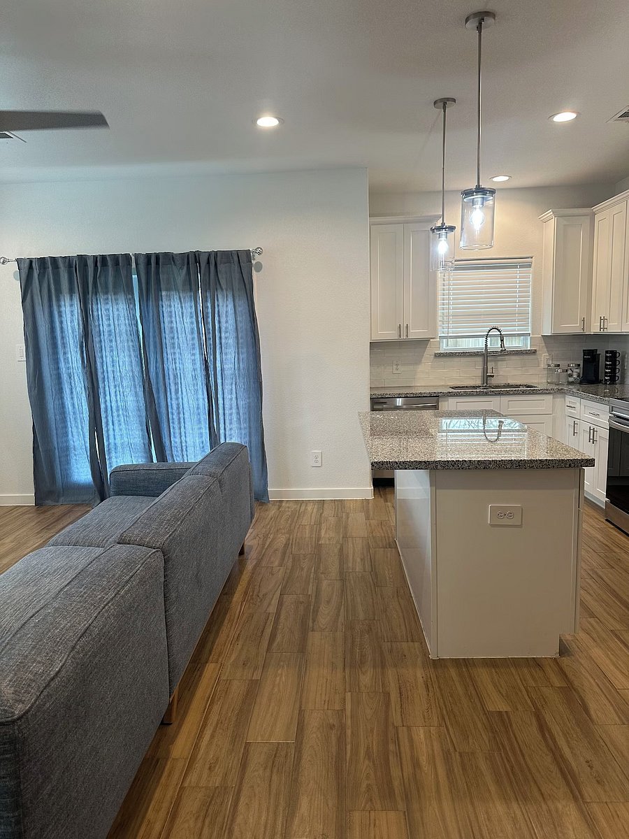 Furnished Finder property 998258_1 photo 5