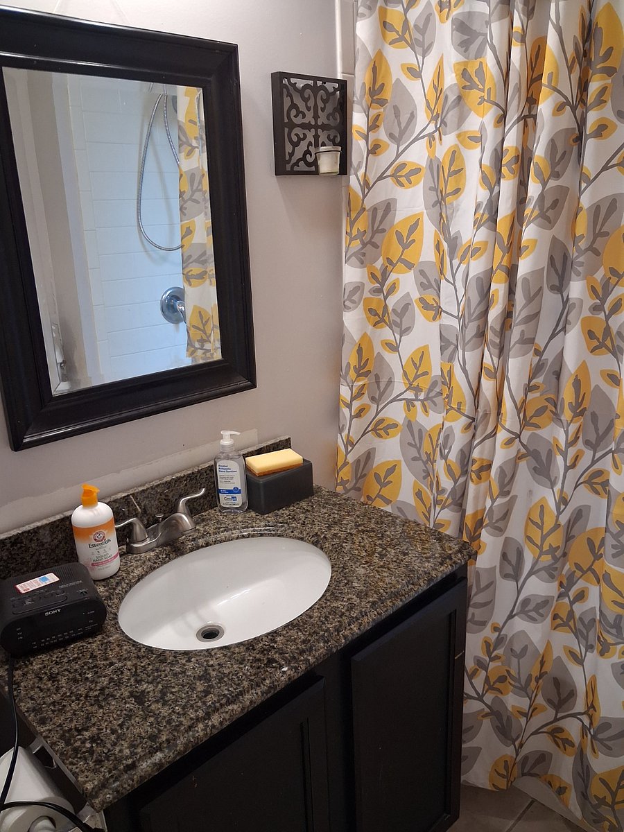 Furnished Finder property 998274_1 photo 3