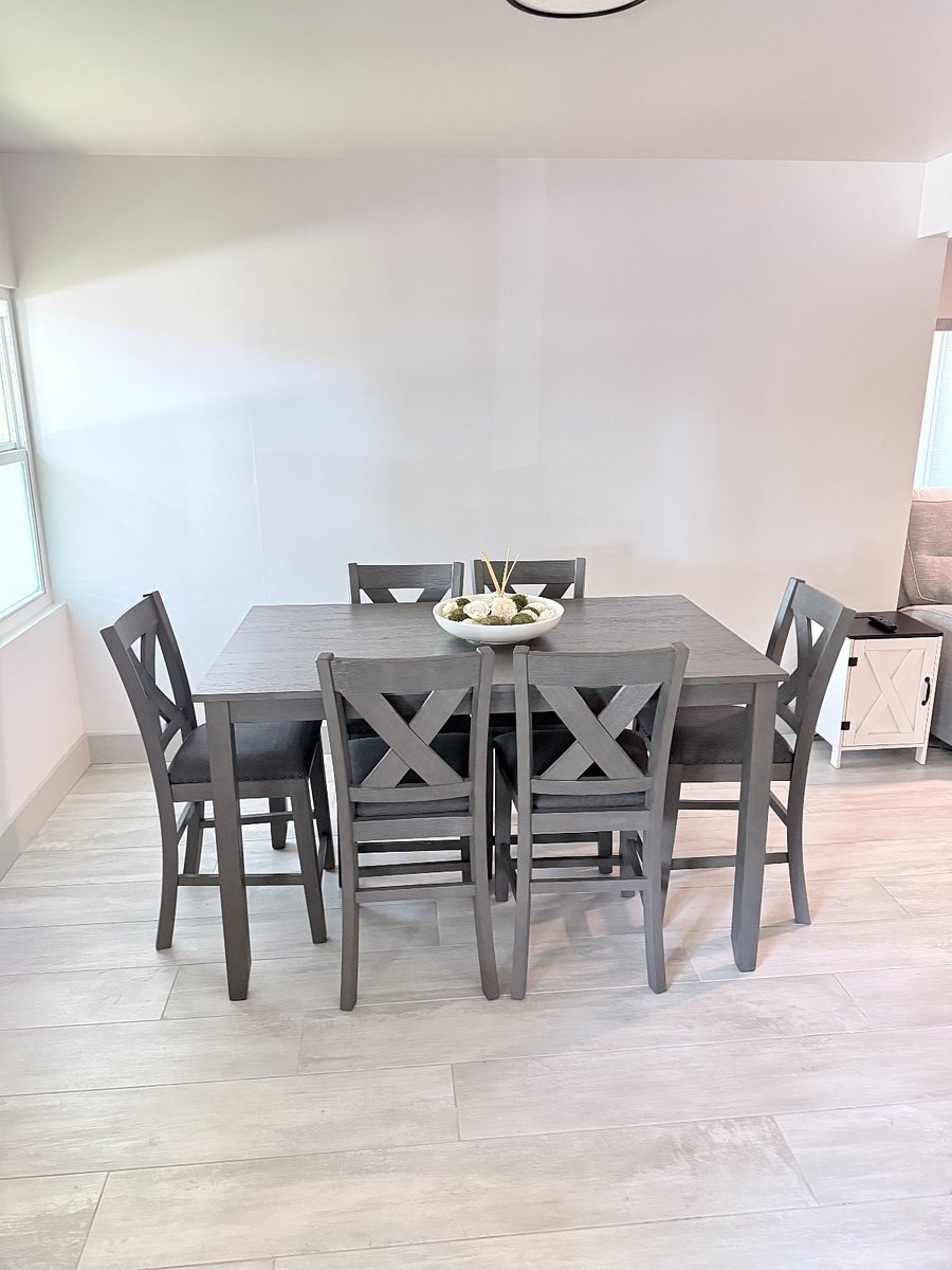Kitchen table
