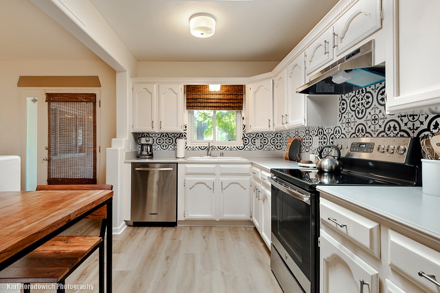 Furnished Finder property 998308_1 photo 7
