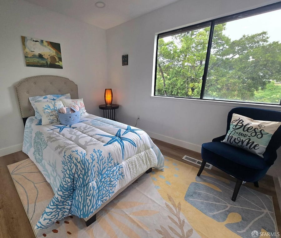 Room 4 - Single bed