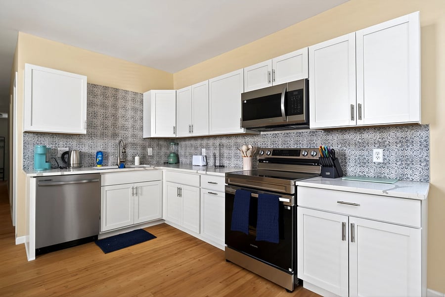 Fully Furnished Kitchen