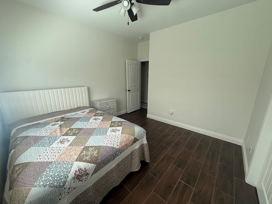 Furnished Finder property 998475_1 photo 3