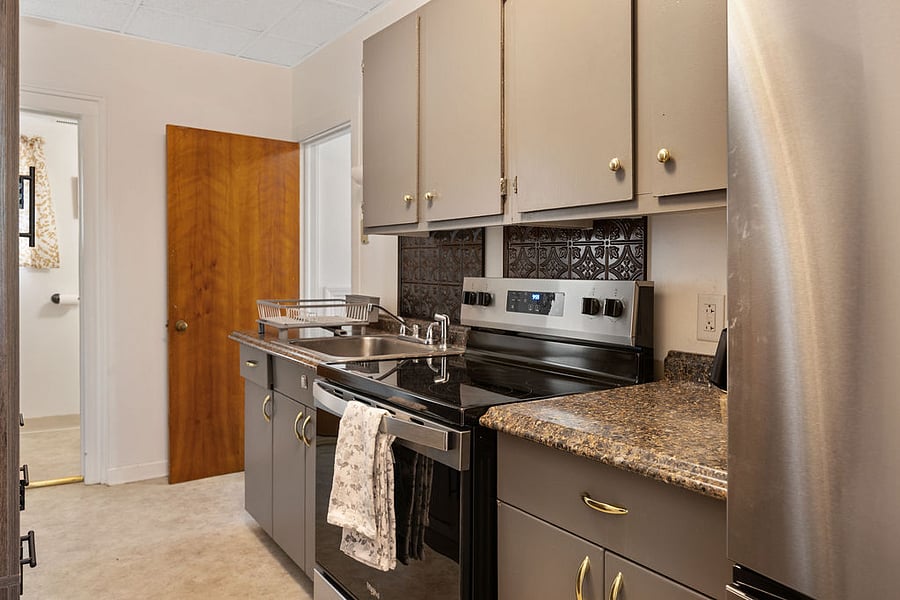 Furnished Finder property 998500_1 photo 5