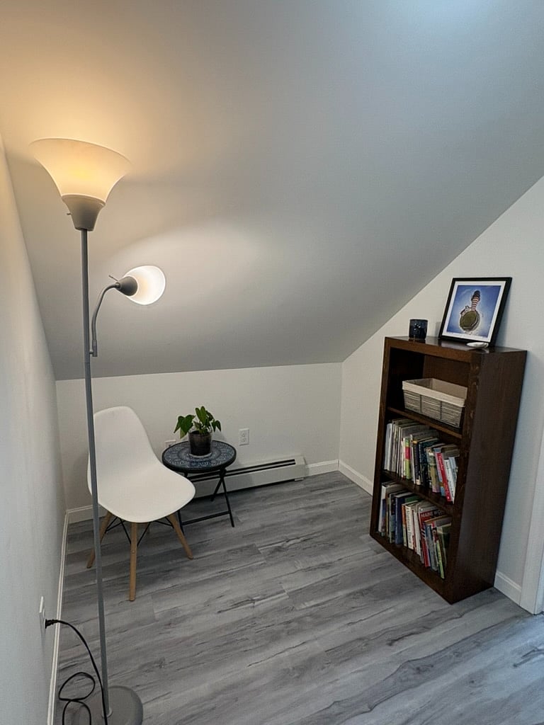 Tenant Nook. This space is fluid with a limited number of other furniture options available.