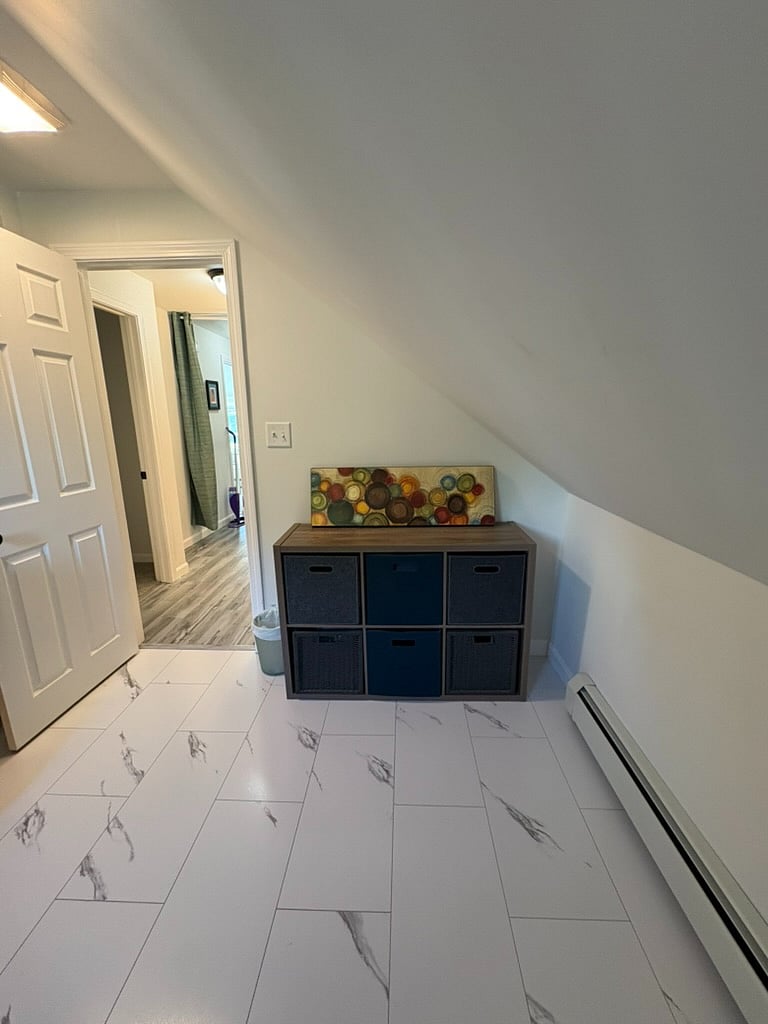 Tenant private bathroom (different angle)