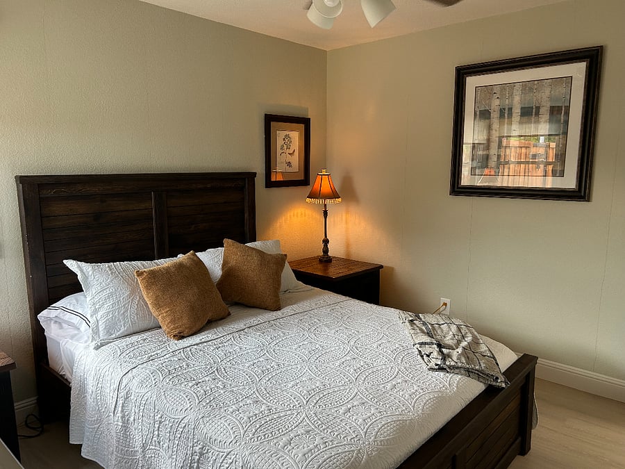 Furnished Finder property 998505_1 photo 33