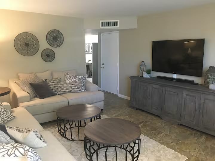 Furnished Finder property 998509_1 photo 3