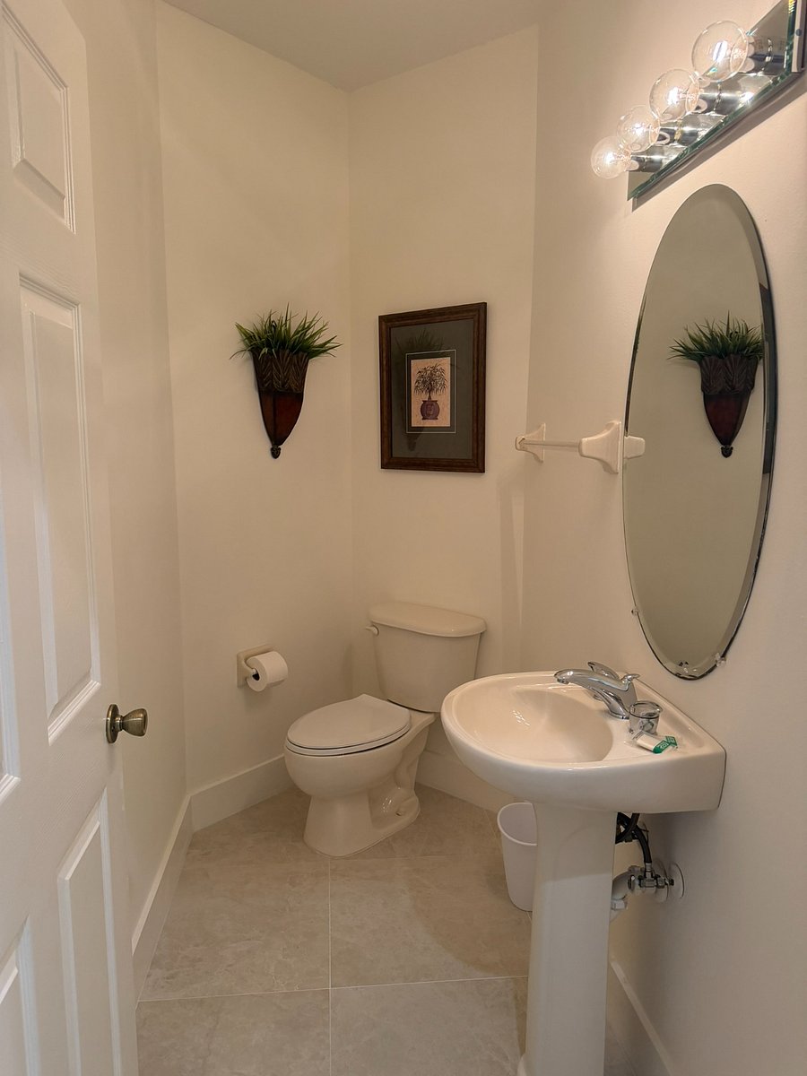 Furnished Finder property 998518_3 photo 9