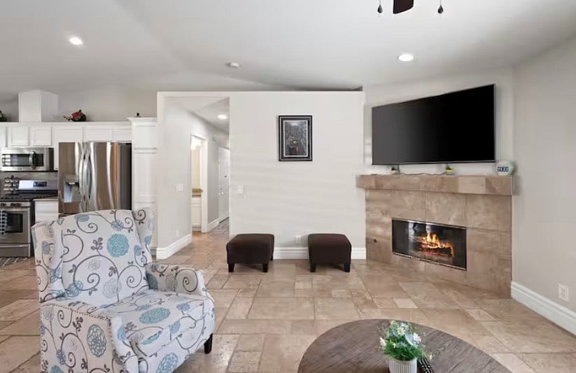 Furnished Finder property 998552_1 photo 8