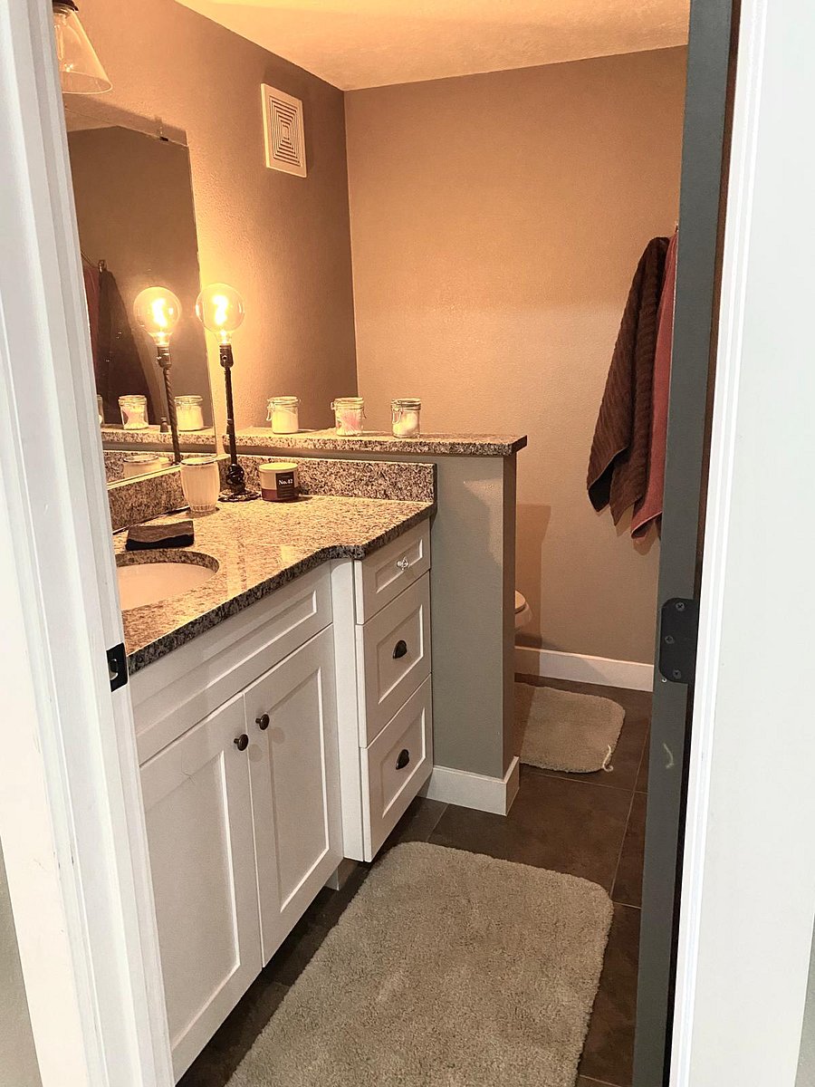 Main floor bathroom