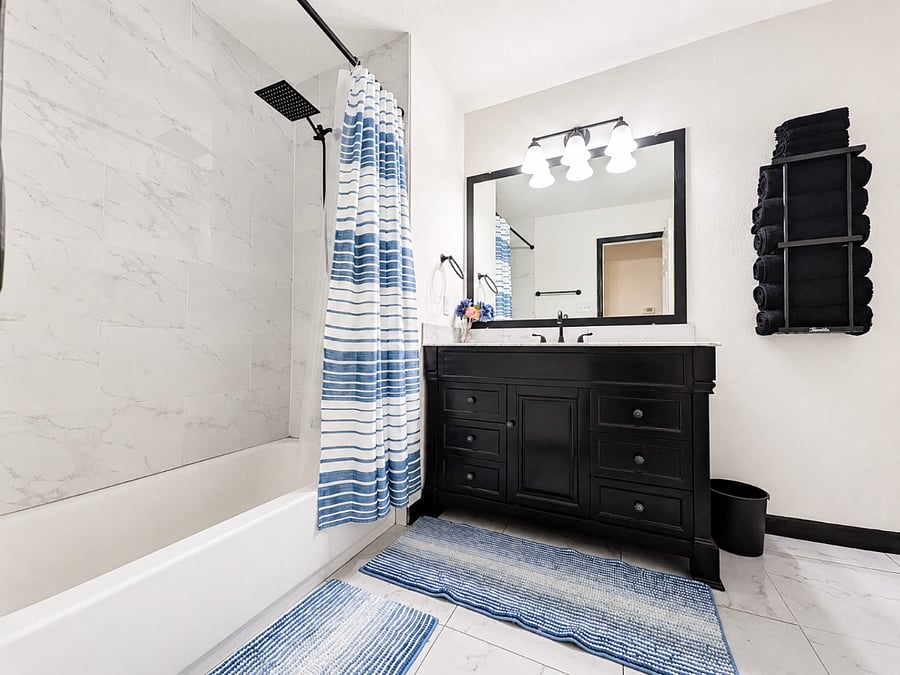 2nd Bathroom