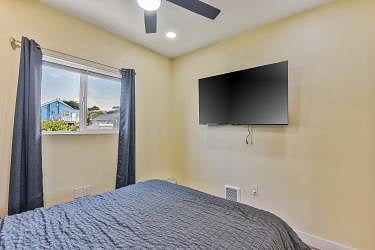Furnished Finder property 998603_1 photo 23