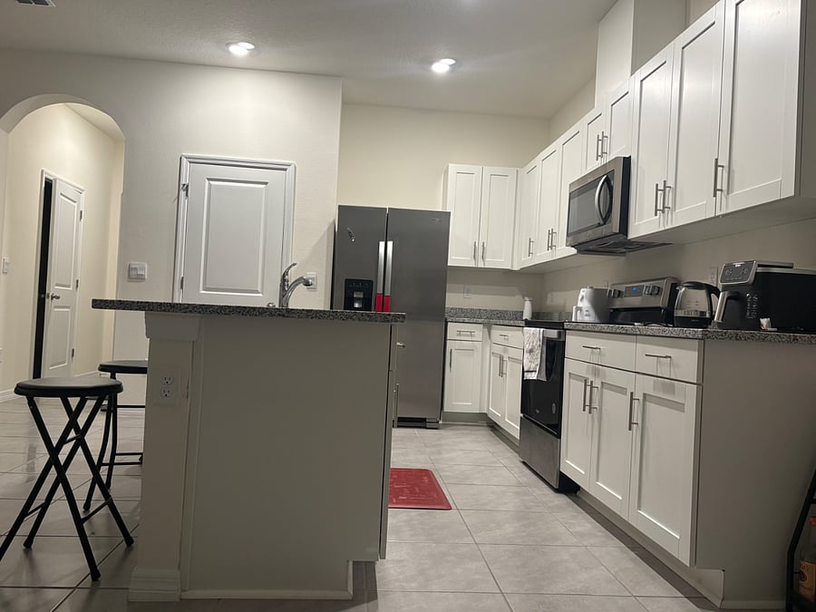 Furnished Finder property 998635_1 photo 3