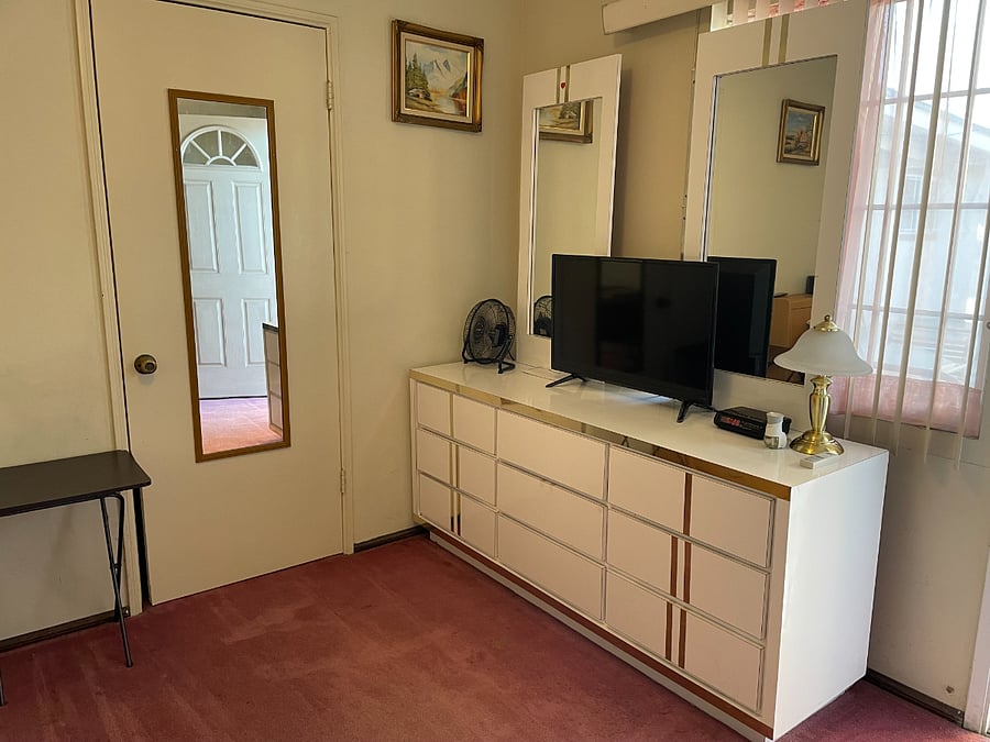 Furnished Finder property 998673_1 photo 3