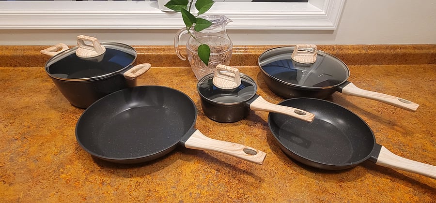 Cooking essentials (not pictured - coffeemaker and teapot)