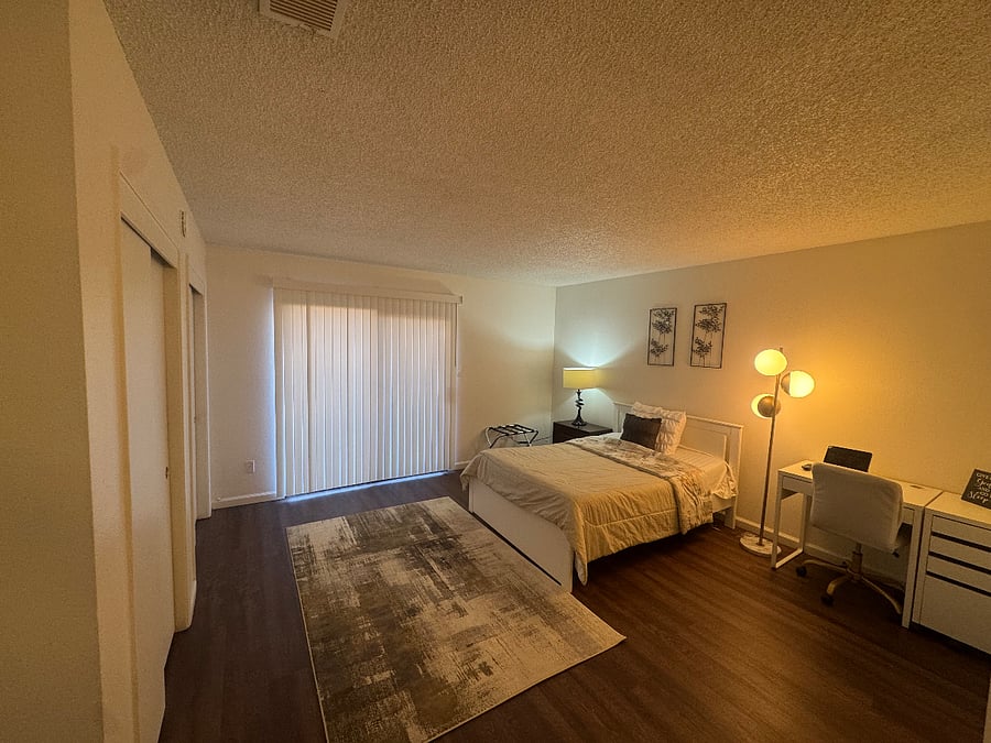Furnished Finder property 998701_1 photo 8