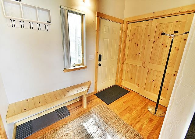 Entry into condo Pr