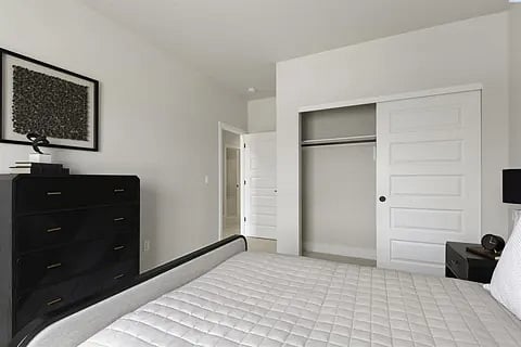 Furnished Finder property 998800_1 photo 3